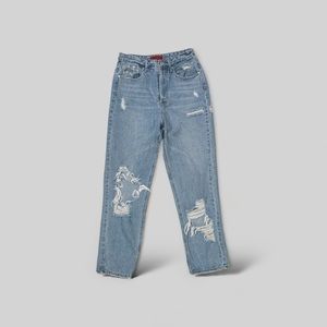 Signature 8 High Rise Distressed Straight Leg Jeans